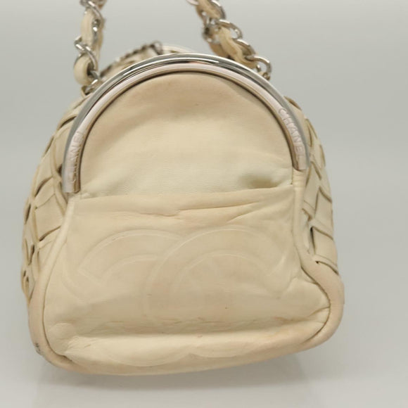 CHANEL Chain Hand Bag Leather White Silver CC Auth 133045