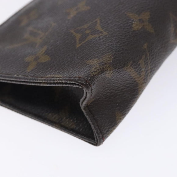 LOUIS VUITTON Monogram Poche Toilette 15 Pouch M47546 LV Auth 133292