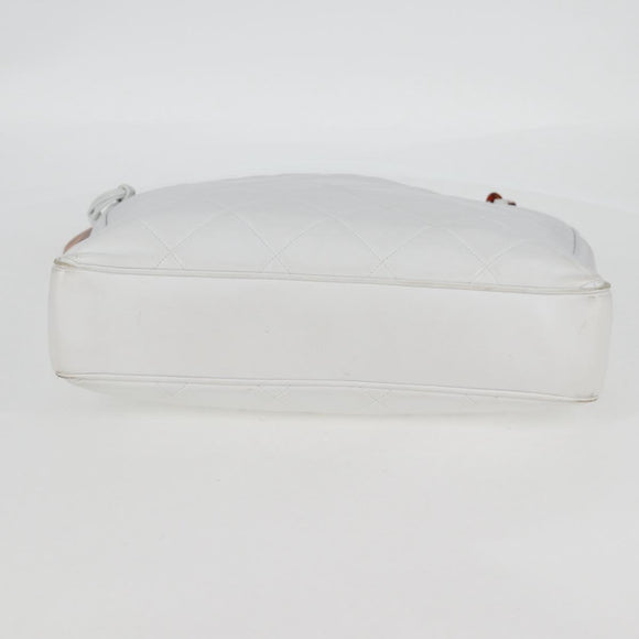 CHANEL Matelasse Chain Shoulder Bag Lamb Skin White CC Auth 134221