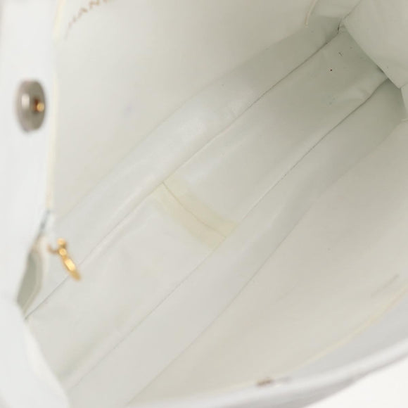 CHANEL Matelasse Chain Shoulder Bag Lamb Skin White CC Auth 134221