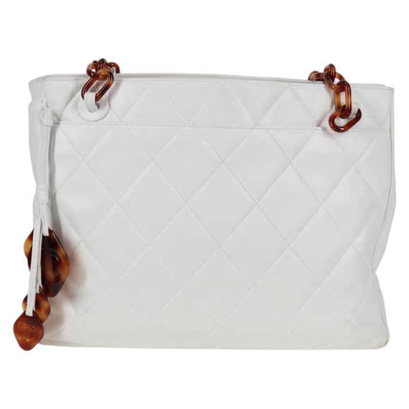 CHANEL Matelasse Chain Shoulder Bag Lamb Skin White CC Auth 134221