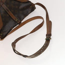 LOUIS VUITTON Monogram Saumur 30 Shoulder Bag M42256 LV Auth 134413-8