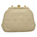CHANEL Matelasse Clasp Chain Shoulder Bag Lamb Skin White CC Auth 134434-2