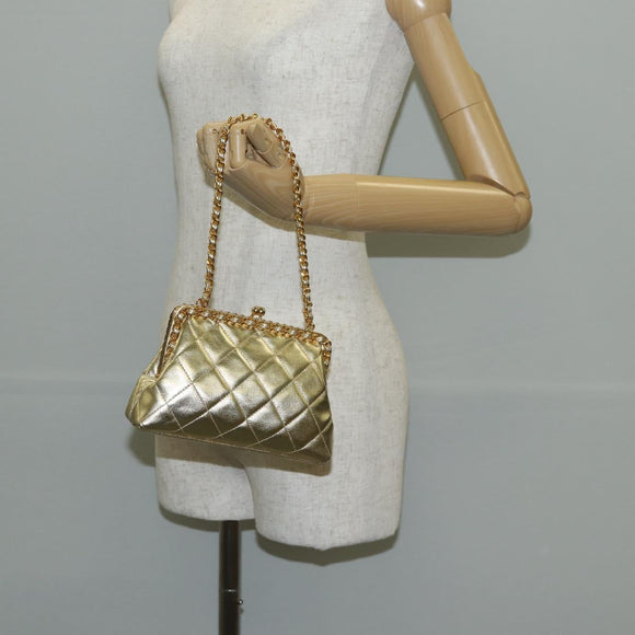 CHANEL Matelasse Chain Shoulder Bag Leather Gold CC Auth 134853SM