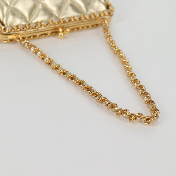 CHANEL Matelasse Chain Shoulder Bag Leather Gold CC Auth 134853M
