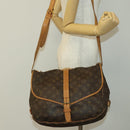LOUIS VUITTON Monogram Saumur 35 Shoulder Bag M42254 LV Auth 134974-26