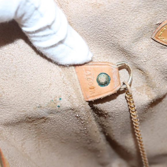 LOUIS VUITTON Monogram Bucket GM Shoulder Bag M42236 LV Auth 135034