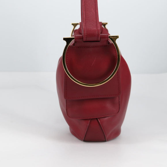 Salvatore Ferragamo Gancini Shoulder Bag Leather Wine Red Gold Auth 135156M