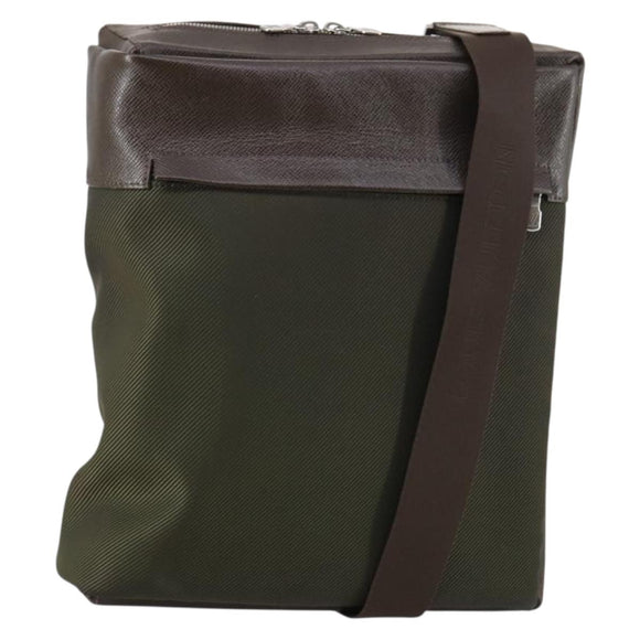 LOUIS VUITTON Taiga Beluga Shoulder Bag Grizzly M30918 LV Auth 135183