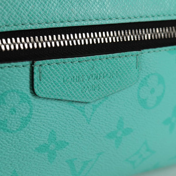 LOUIS VUITTON Taiga Lama Monogram Outdoor Messenger PM Bag M30241 LV Auth 135269