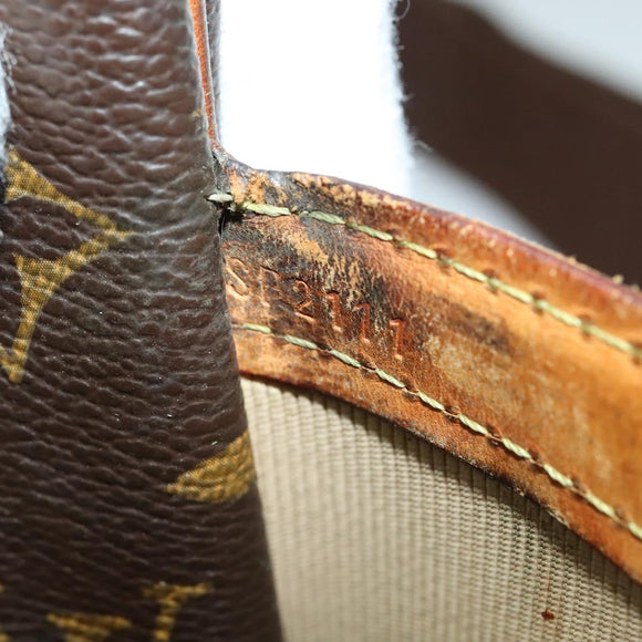 LOUIS VUITTON Monogram Reporter GM Shoulder Bag M45252 LV Auth 135633