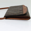 LOUIS VUITTON Monogram Bordeaux 27 Schoudertas M51797 LV Auth 135649-3