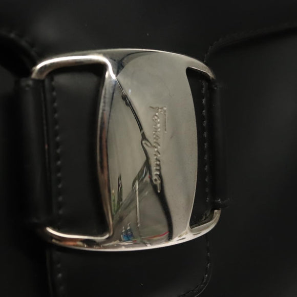 Salvatore Ferragamo Vala Shoulder Bag Enamel Black Gold Auth 135986