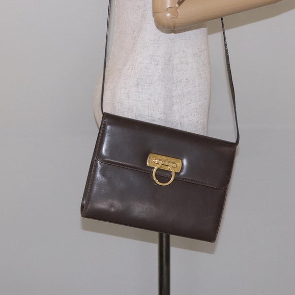 Salvatore Ferragamo Gancini Shoulder Bag Leather Brown Silver Auth 135987