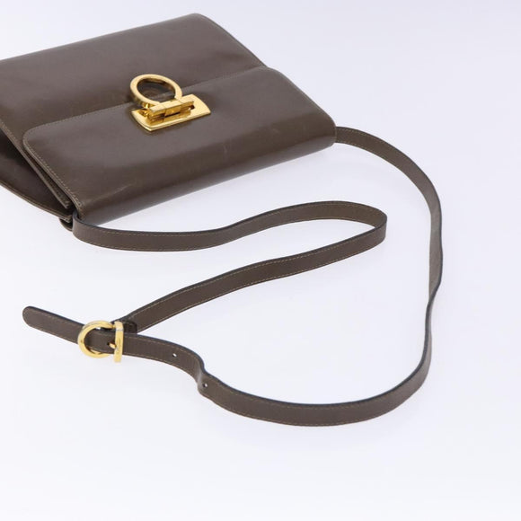 Salvatore Ferragamo Gancini Shoulder Bag Leather Brown Silver Auth 135987
