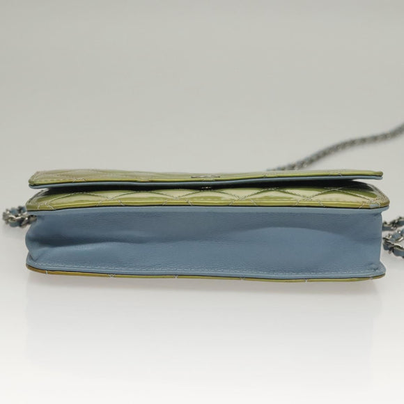CHANEL Matelasse Chain Shoulder Bag Enamel Leather Green CC Auth 135999