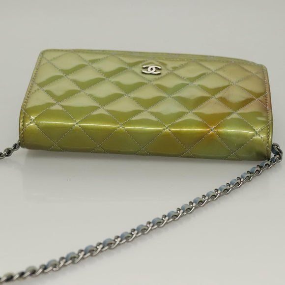 CHANEL Matelasse Chain Shoulder Bag Enamel Leather Green CC Auth 135999