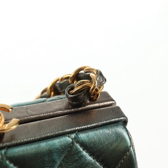 CHANEL Matelasse Chain Shoulder Bag Leather Green CC Auth 136053V