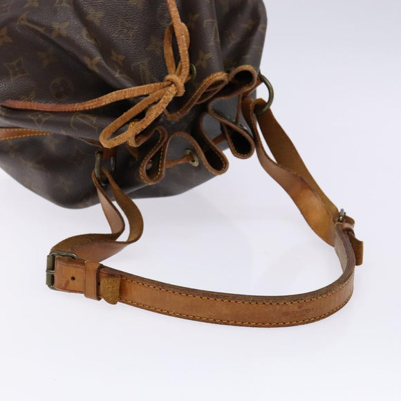 LOUIS VUITTON Monogram Petit Noe Shoulder Bag M42226 LV Auth 136092