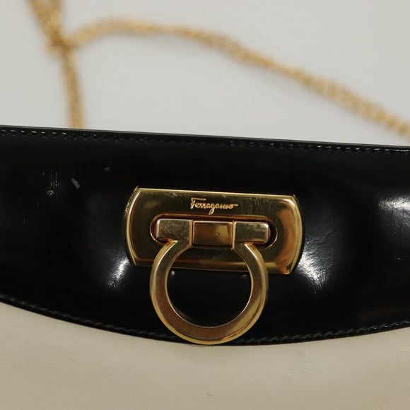 Salvatore Ferragamo Chain Gancini Shoulder Bag Leather White Gold Auth 136190