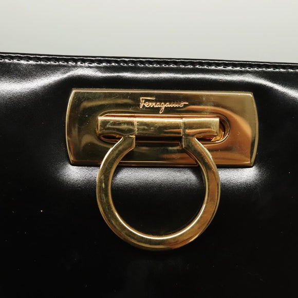 Salvatore Ferragamo Chain Gancini Bag Patent leather Black Gold Auth 136191