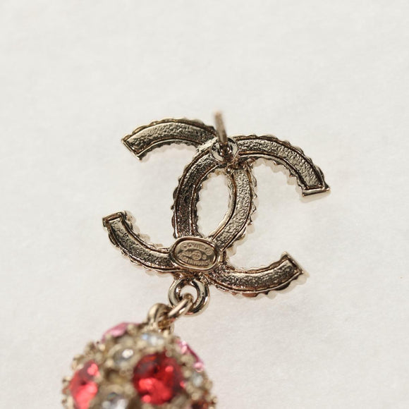 CHANEL Pierce metal Silver CC Auth 136569M
