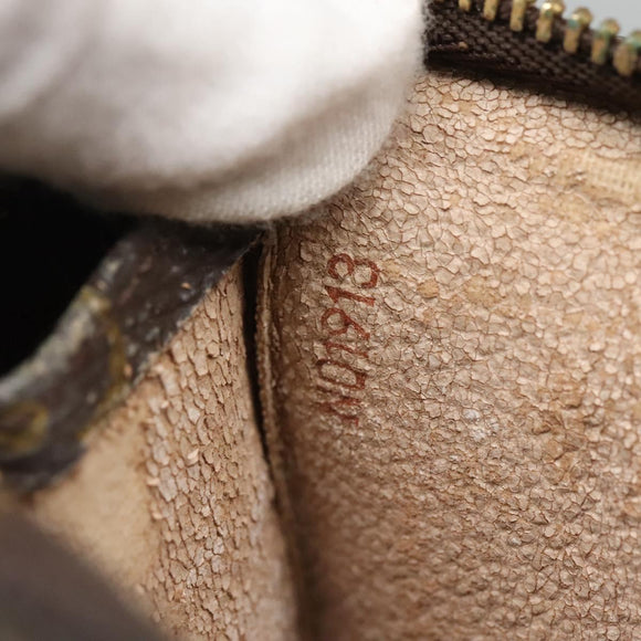 LOUIS VUITTON Monogram Poche Toilette 19 Pouch M47544 LV Auth 136701