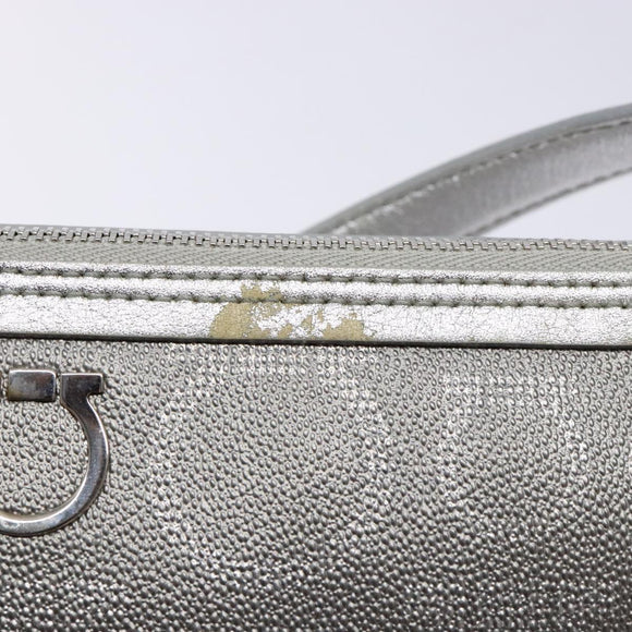 Salvatore Ferragamo Gancini Shoulder Bag Leather Silver Auth 136843