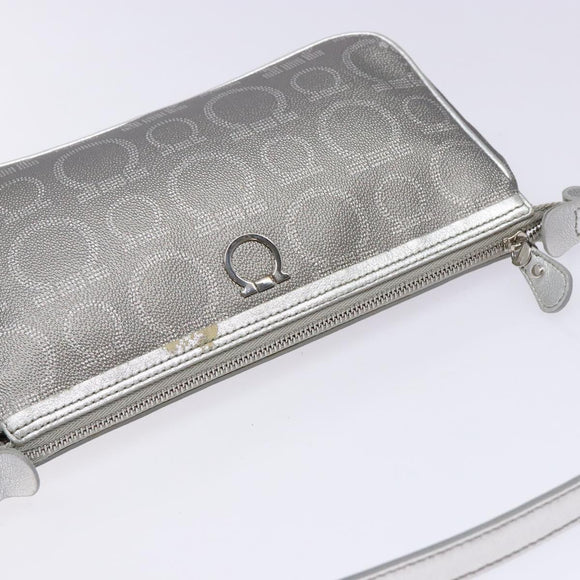 Salvatore Ferragamo Gancini Shoulder Bag Leather Silver Auth 136843
