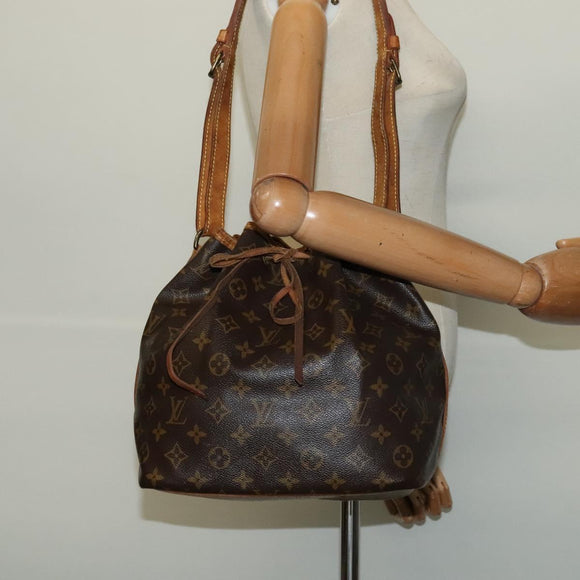 LOUIS VUITTON Monogram Petit Noe Shoulder Bag M42226 LV Auth 136954