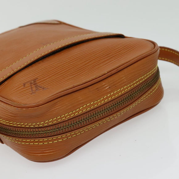 LOUIS VUITTON Epi Danube Shoulder Bag Brown M51694 LV Auth 137109