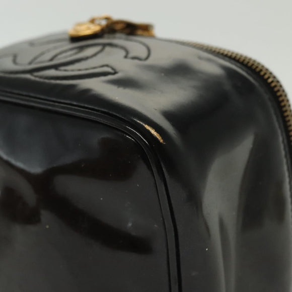 CHANEL Vanity Pouch Patent leather Black Gold CC Auth 137125
