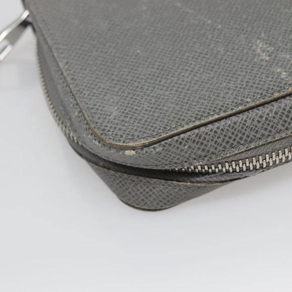 LOUIS VUITTON Taiga Zippy XL Long Wallet Gracie M42856 LV Auth 137308