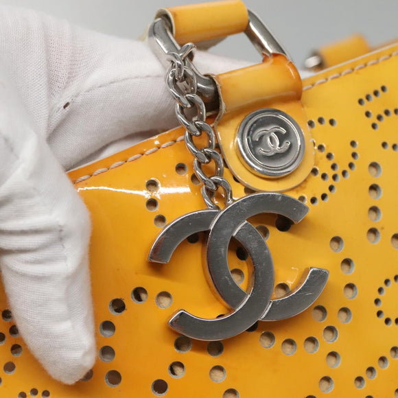 CHANEL punching Tote Bag Patent leather Yellow Silver CC Auth 137464