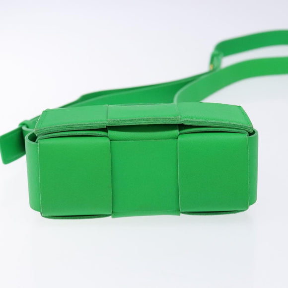 BOTTEGA VENETA MAXI INTRECCIATO Candy Cassette Bag Leather Green Auth 137583