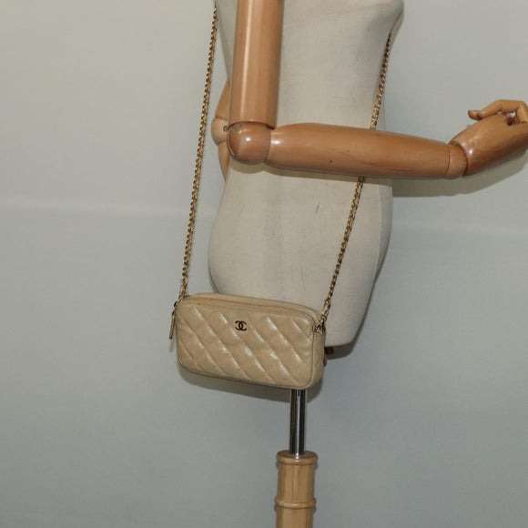 CHANEL Matelasse Chain Shoulder Bag Caviar Skin Beige Gold CC Auth 138257