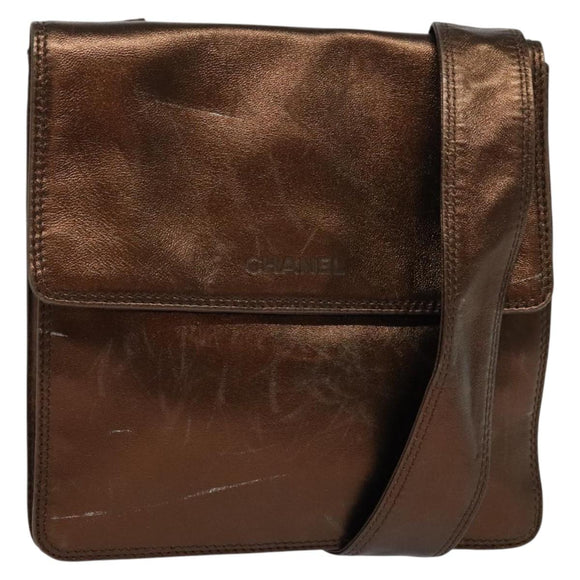 CHANEL Shoulder Bag Leather Brown CC Auth 138366