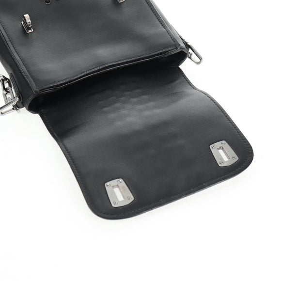 Miu Miu Chain Shoulder Bag Leather Black Silver Auth 138395V