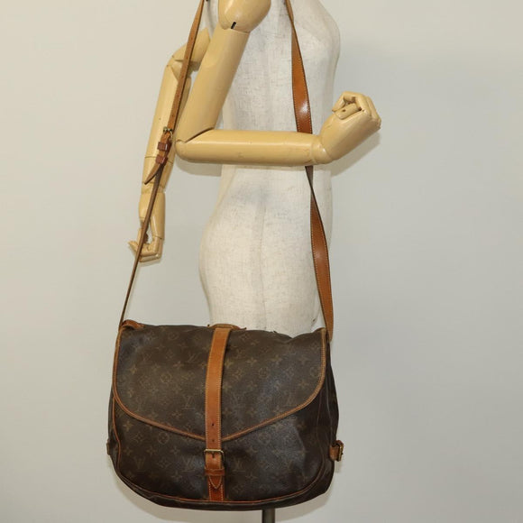 LOUIS VUITTON Monogram Saumur 35 Shoulder Bag M42254 LV Auth 138785