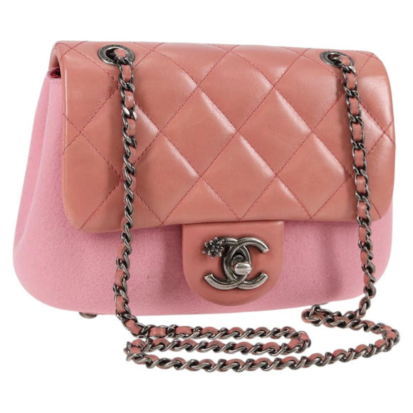 CHANEL Matelasse Chain Shoulder Bag Leather Pink CC Auth 138985A