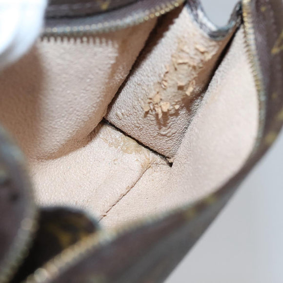 LOUIS VUITTON Monogram Poche Toilette 15 Pouch M47546 LV Auth 139378