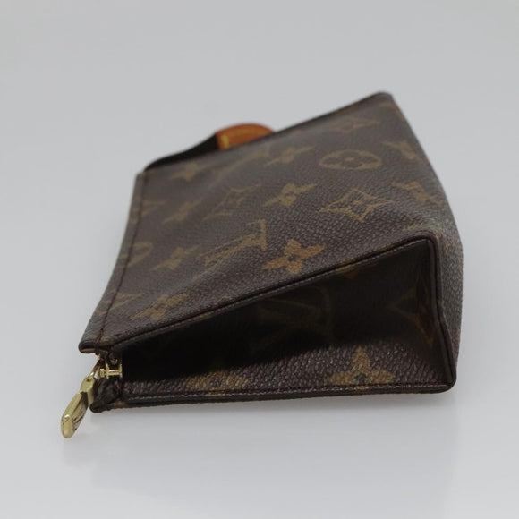 LOUIS VUITTON Monogram Poche Toilette 15 Etui M47546 LV Auth 139378