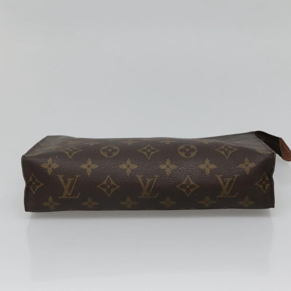 LOUIS VUITTON Monogram Poche Toilette 26 Pouch M47542 LV Auth 139481