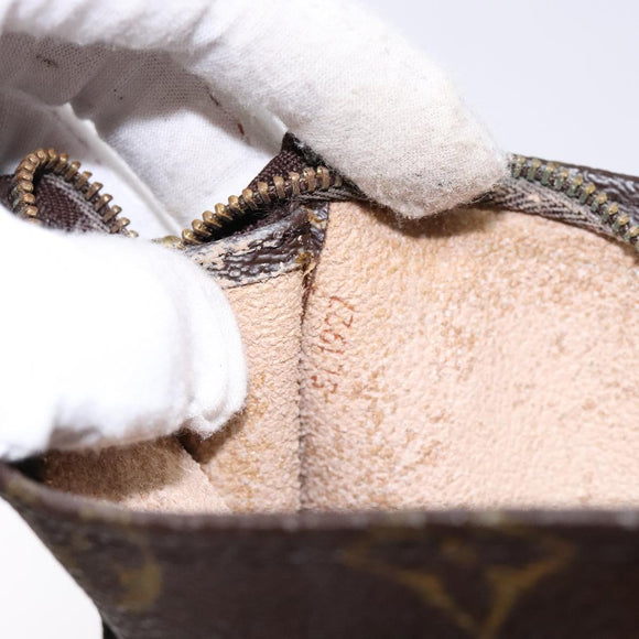 LOUIS VUITTON Monogram Poche Toilette 15 Pouch M47546 LV Auth 139618