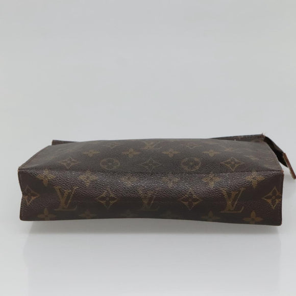 LOUIS VUITTON Monogram Posh Toilette 26 Pouch M47542 LV Auth 140111