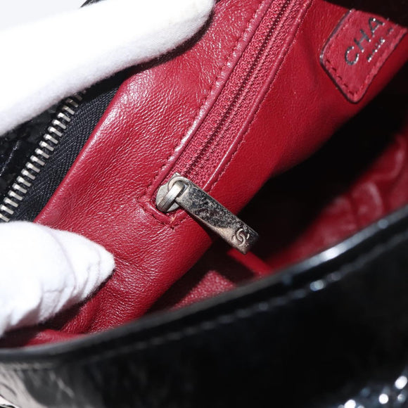CHANEL Chain Shoulder Bag Patent leather Black Silver CC Auth 140118