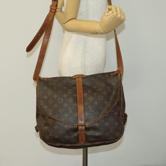 LOUIS VUITTON Monogram Saumur 35 Shoulder Bag M42254 LV Auth 140247