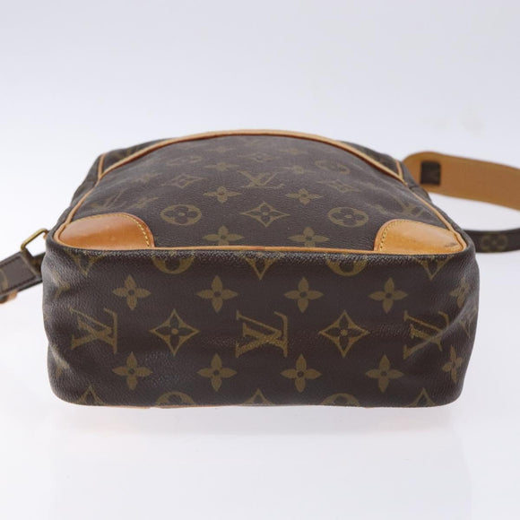 LOUIS VUITTON Monogram Danube MM Shoulder Bag M45264 LV Auth 140297