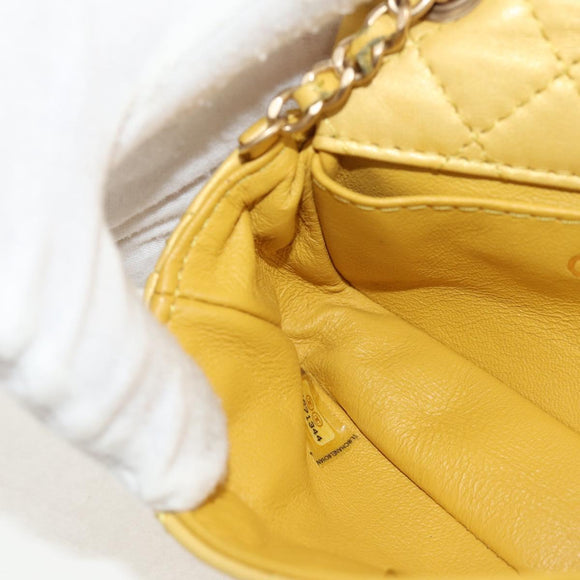 CHANEL Chain Matelasse Shoulder Bag Leather Yellow Gold CC Auth 140358M