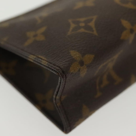 LOUIS VUITTON Monogram Poche Toilette 15 Pouch M47546 LV Auth 140371